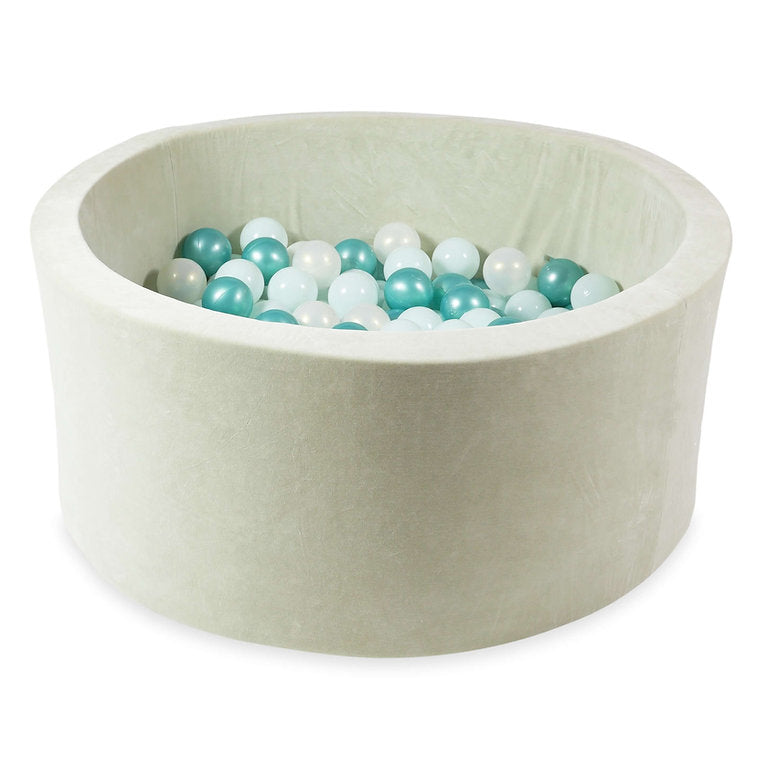 die-kleine-Schnullerbacke-MOJE-B-llebad-velvet-soft-90x40-cm-pistache-5904181233323-04