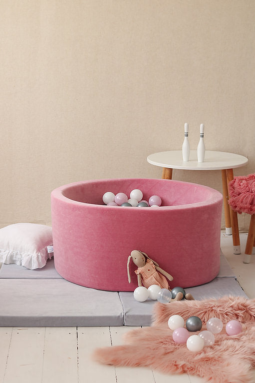 die-kleine-Schnullerbacke-MOJE-B-llebad-velvet-soft-90x40-cm-rasberry-pink-moj-94-00SVRP-01