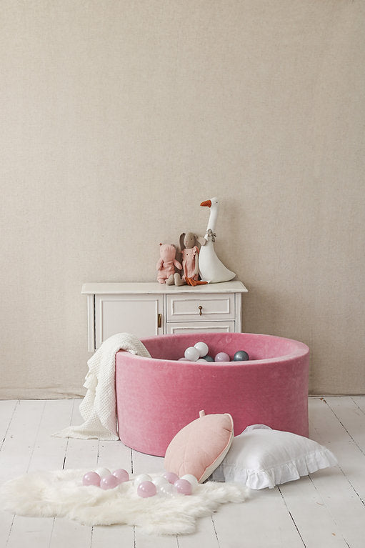 die-kleine-Schnullerbacke-MOJE-B-llebad-velvet-soft-90x40-cm-rasberry-pink-moj-94-00SVRP-02