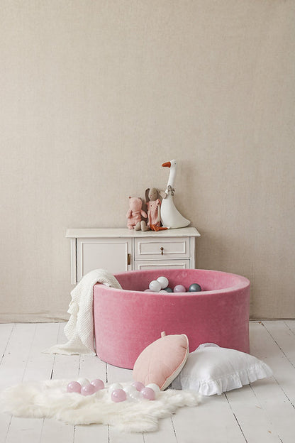 die-kleine-Schnullerbacke-MOJE-B-llebad-velvet-soft-90x40-cm-rasberry-pink-moj-94-00SVRP-02