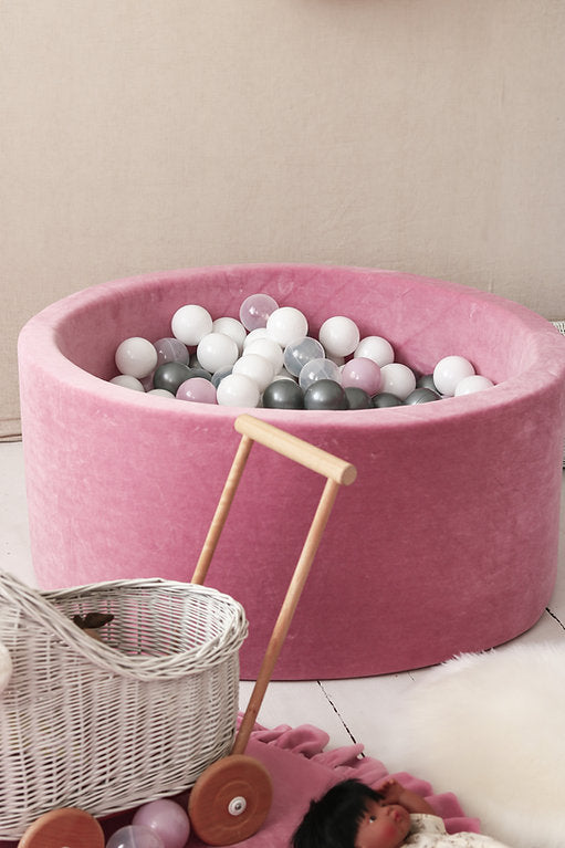 die-kleine-Schnullerbacke-MOJE-B-llebad-velvet-soft-90x40-cm-rasberry-pink-moj-94-00SVRP-03