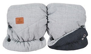 die-kleine-Schnullerbacke-Navington-Handmuff-Fuerte