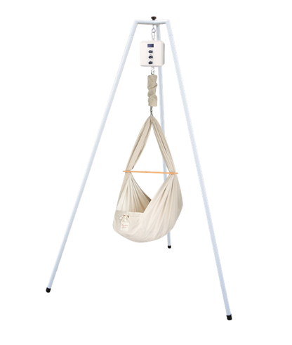 die-kleine-Schnullerbacke-QOOKIE-Swing-Federwiegen-Set-Baby-mit-Schafwoll-Matratze-Gestell-weiss-creme