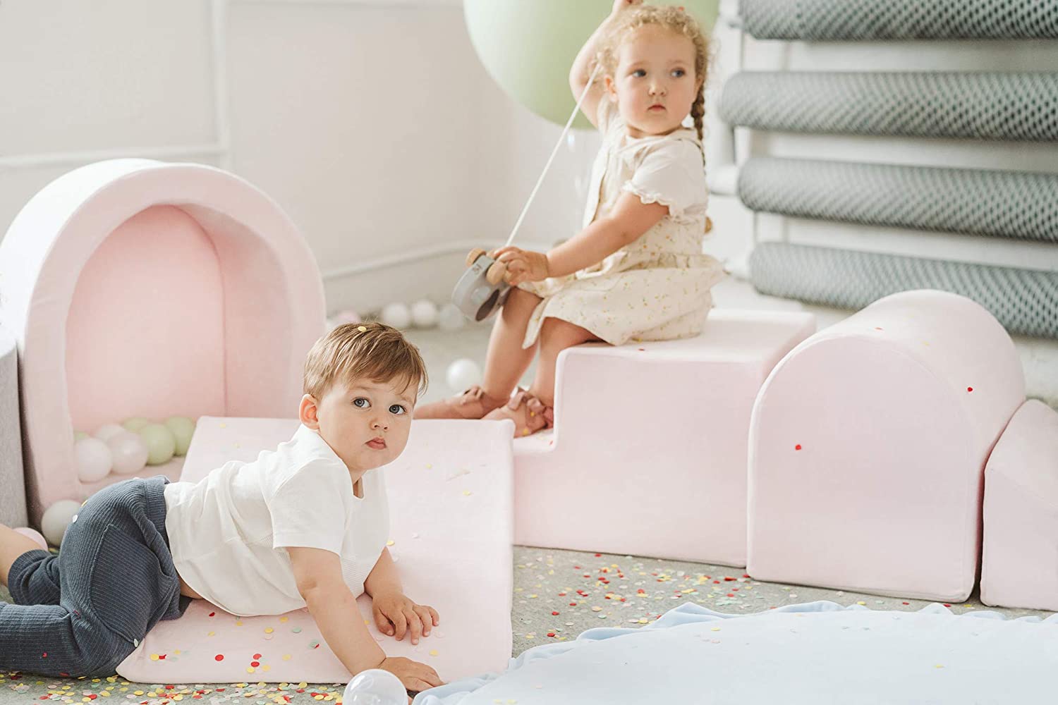 die-kleine-Schnullerbacke-Schaumspielset-mit-Mini-B-llebad-5900378769569-08