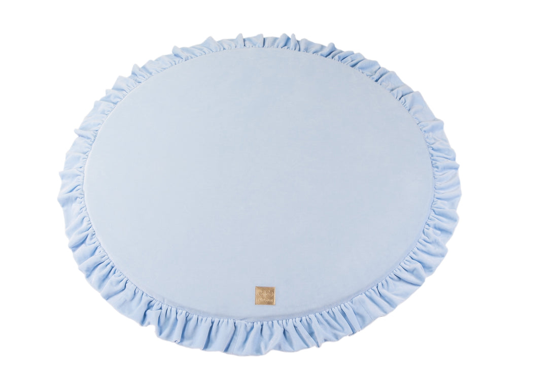 die-kleine-Schnullerbacke-Spielmatte-rund-mit-Volant-babyblau-5900378760535-01