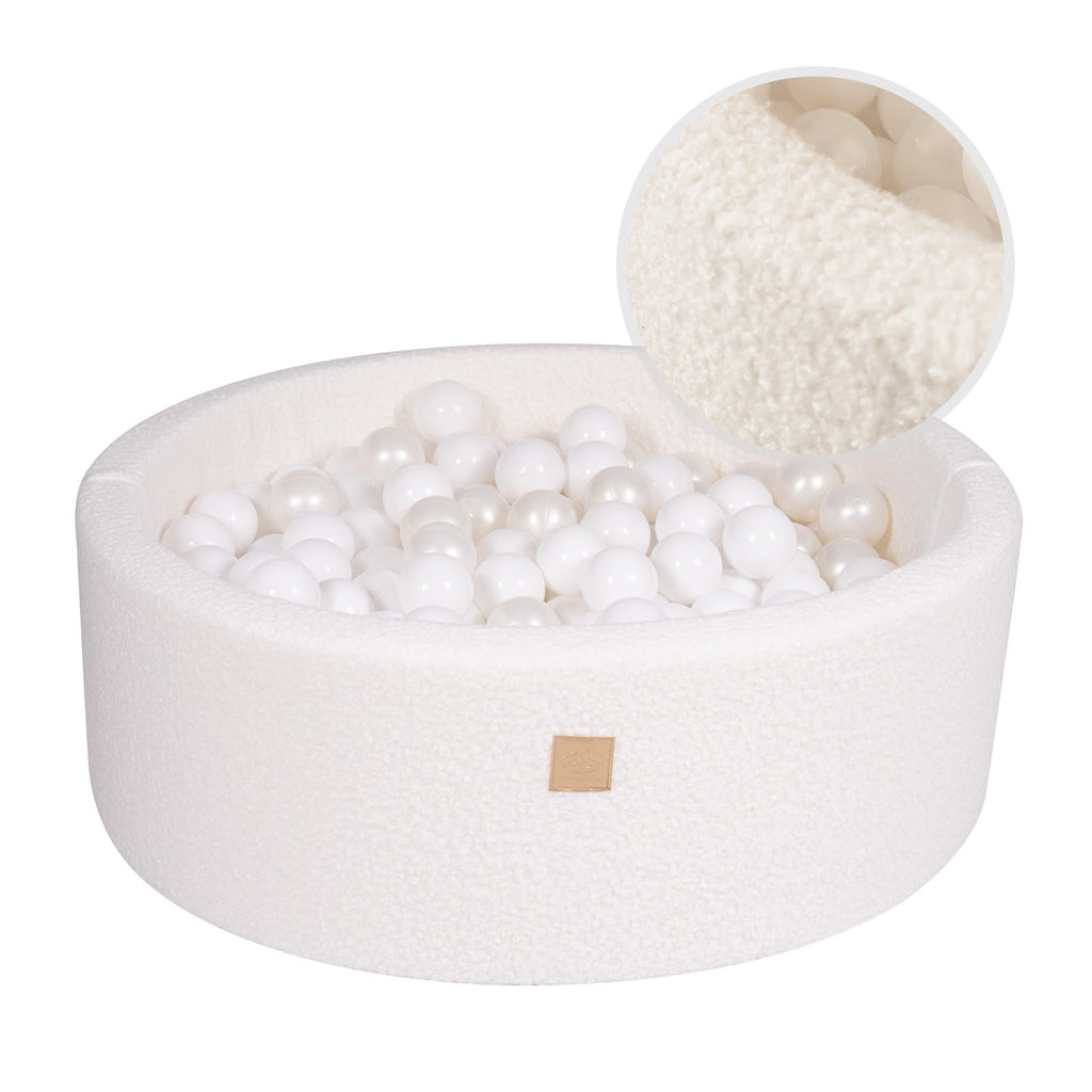 die-kleine-schnullerbacke-MeowBaby-B-llebad-Boucle-01