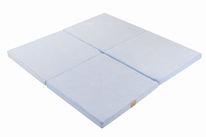 die-kleine-schnullerbacke-MeowBaby-Baby-Spielmatte-Quadrat-hellblau-01