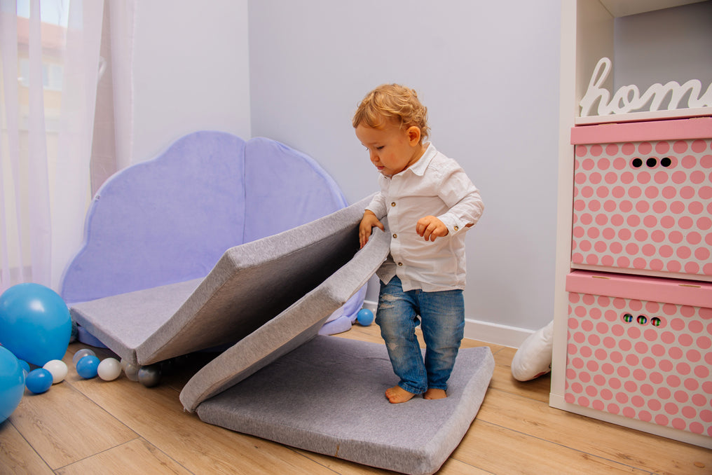 die-kleine-schnullerbacke-MeowBaby-Baby-Spielmatte-Quadrat-hellgrau-05