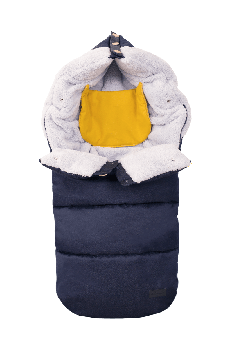 die-kleine-schnullerbacke-X-CUDDLE-Jeans-1