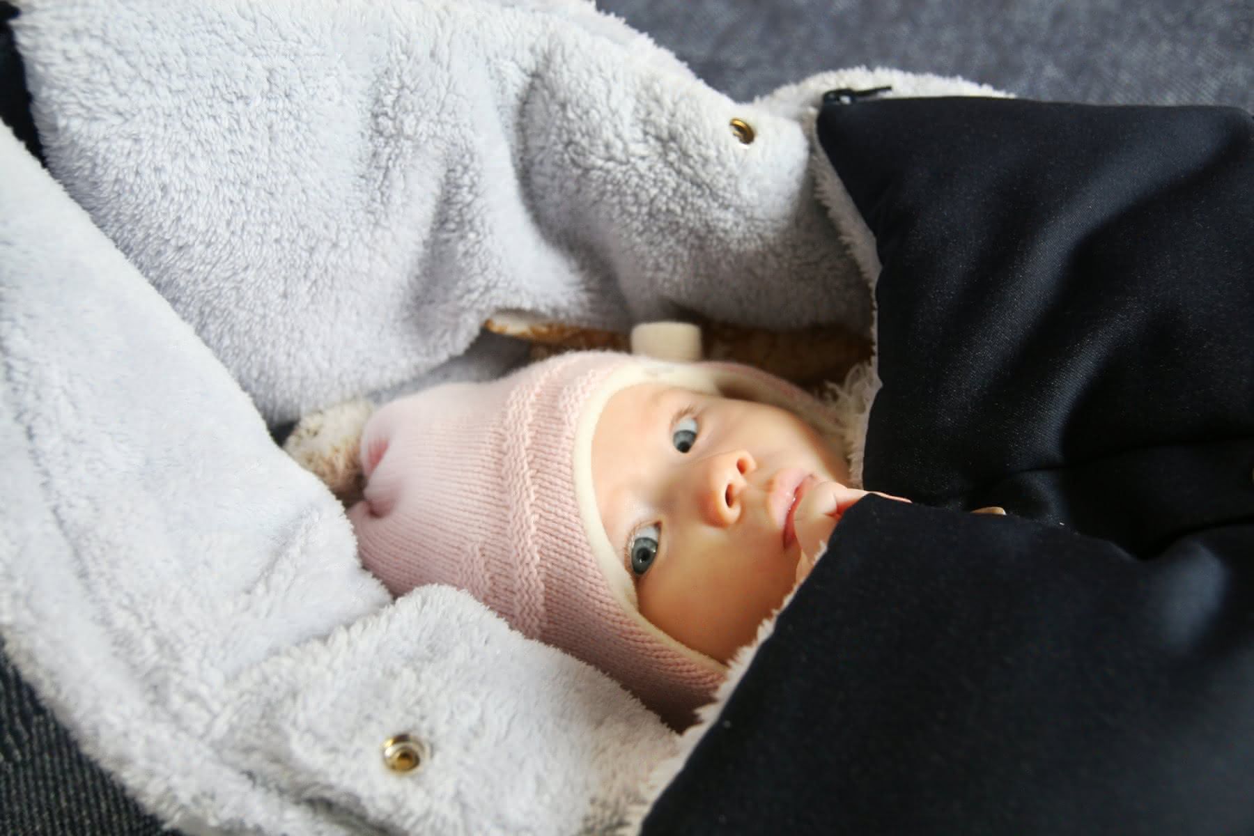 die-kleine-schnullerbacke-X-CUDDLE-Jeans-4