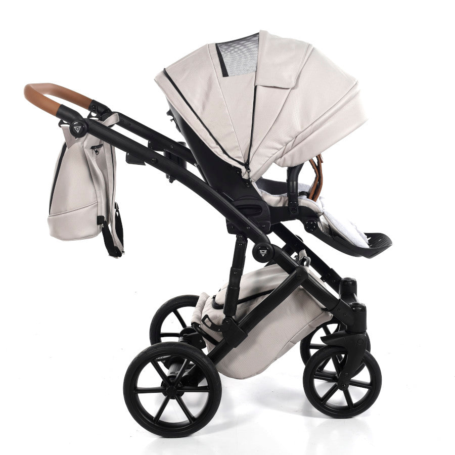 die-kleine-schnullerbacke-junama-space-kombi-kinderwagen-02-beige-15