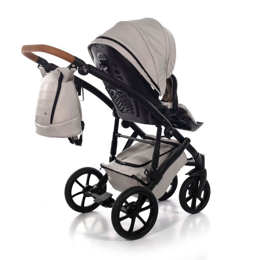 die-kleine-schnullerbacke-junama-space-kombi-kinderwagen-02-beige-18