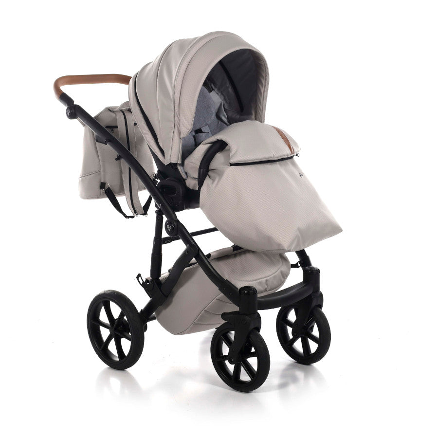 die-kleine-schnullerbacke-junama-space-kombi-kinderwagen-02-beige-19