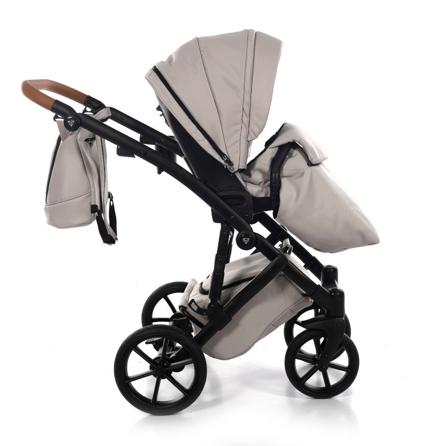 die-kleine-schnullerbacke-junama-space-kombi-kinderwagen-02-beige-20