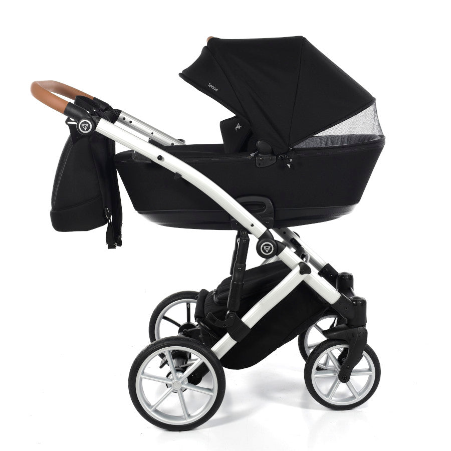 die-kleine-schnullerbacke-junama-space-kombi-kinderwagen-04-black-04