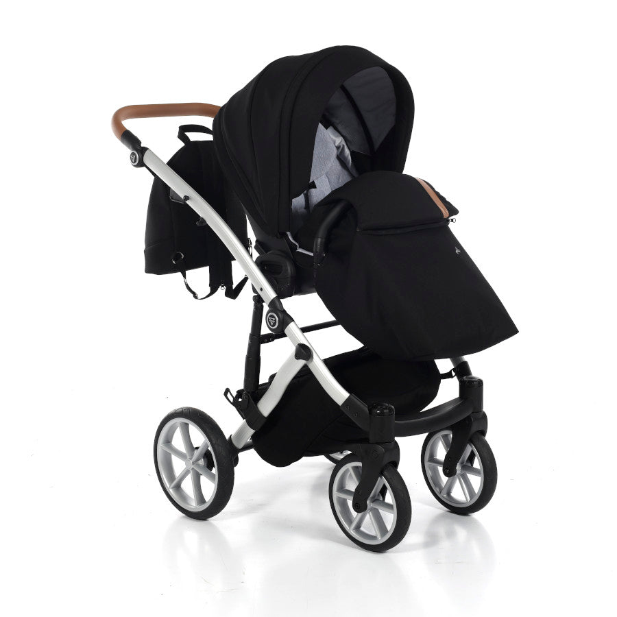 die-kleine-schnullerbacke-junama-space-kombi-kinderwagen-04-black-10