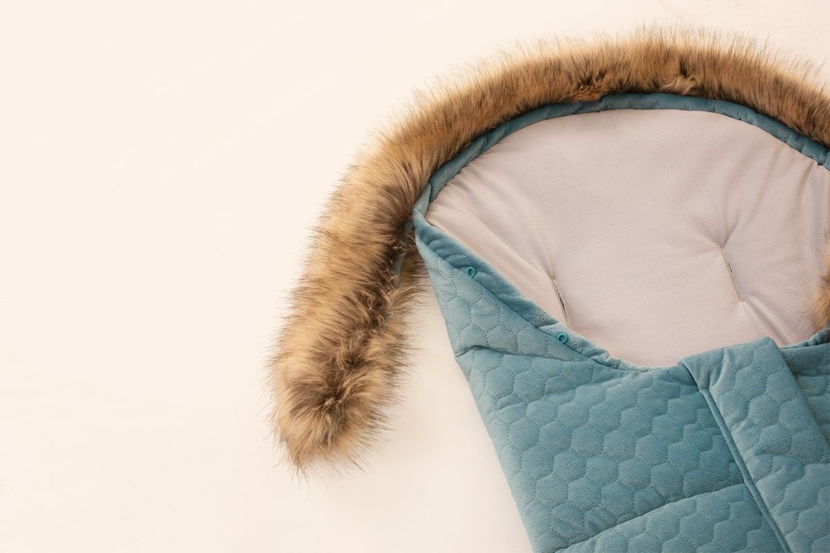 die-kleine-schnullerbacke-x-cuddle-velvet-petrol-T-AKC01-00982-06
