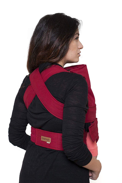 die-kleine-schnullerbake_marsupi-Babytrage-classic-2-0-S_M-ruby-red-_144-10-42-001_03
