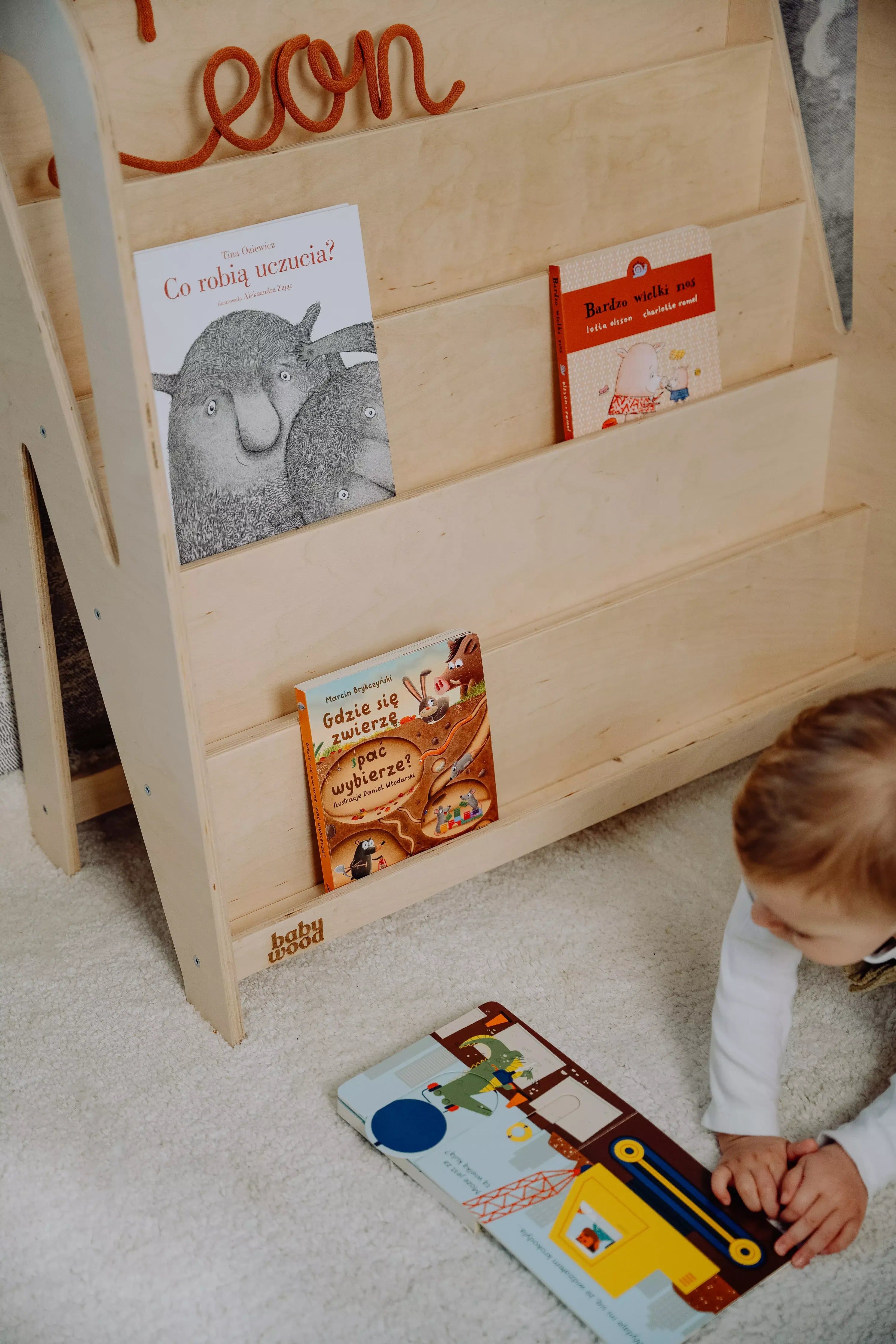 drewniane-biblioteczki-babywood