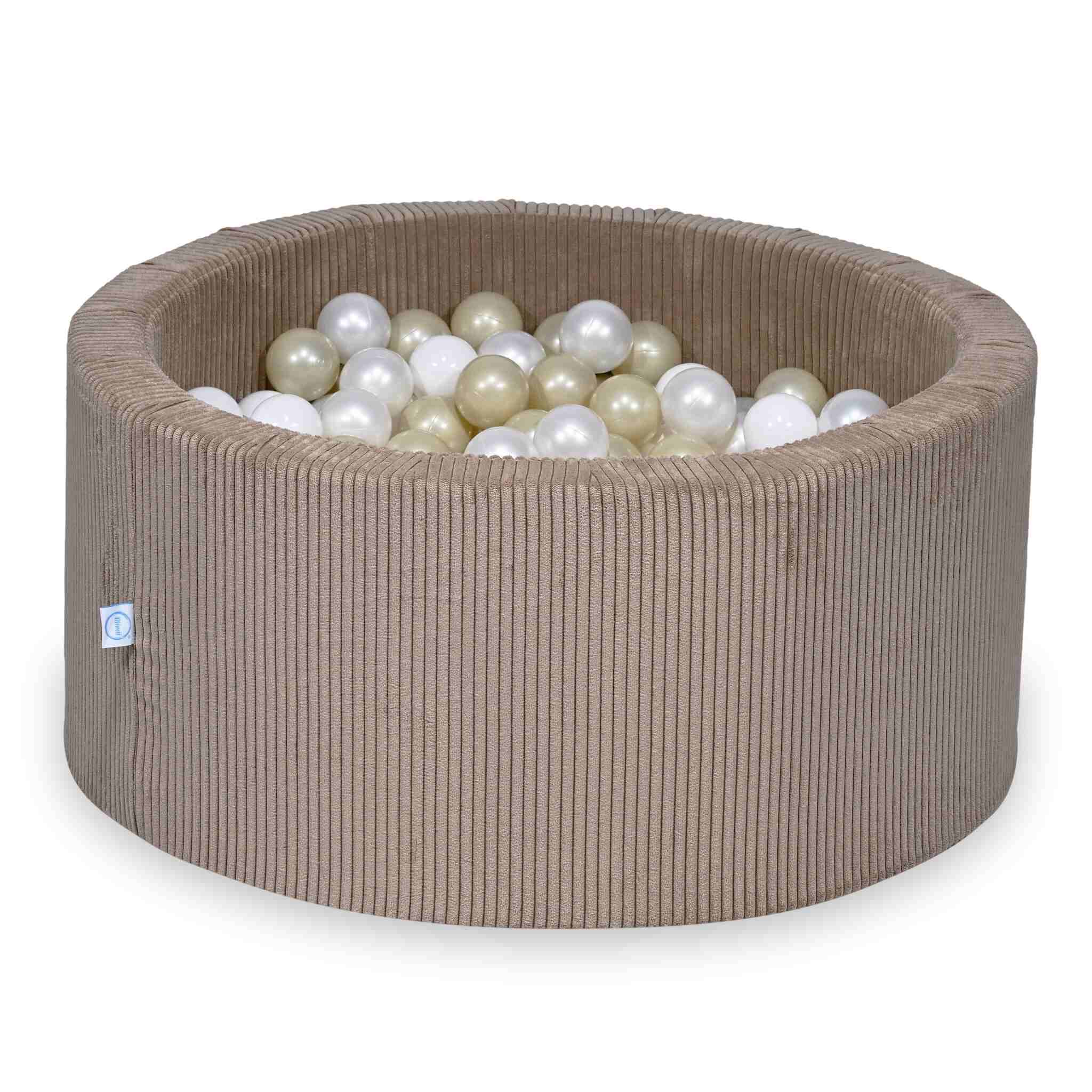 sz083-Mimii-suchy-basen-90x40-sztruks-toffee-300-pilek-biale-perlowe-jasnozlote