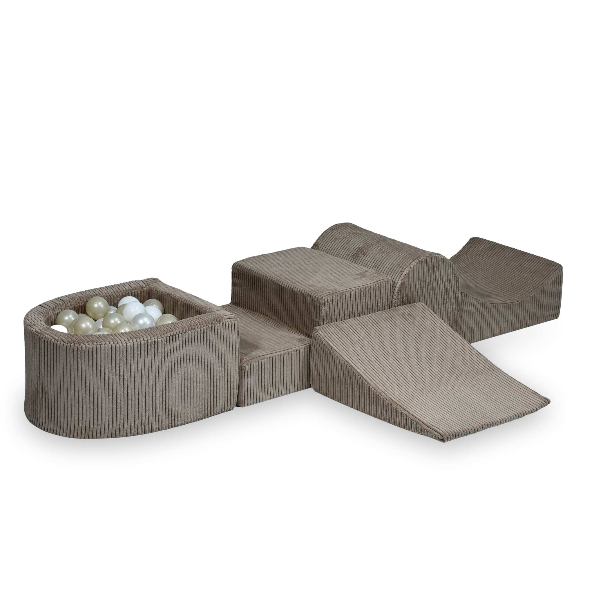 sz566-Mimii-piankowy-plac-zabaw-z-gorka-sztruks-toffee-100-pilek-biale-perlowe-jasnozlote